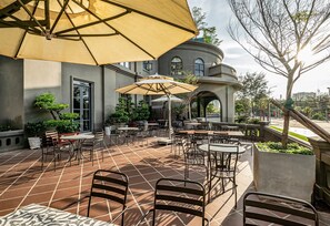 Courtyard - The Cap Hotel (Ho Chi Minh City)
