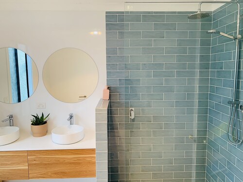 PELLY PLACE - Beach cottage in the heart of Dunsborough