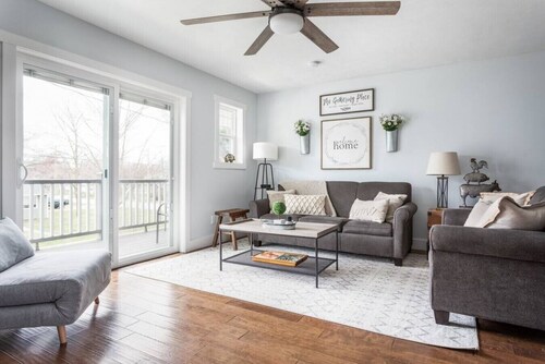 Hygge |3BD Townhome|Downtown|Wineries|Beaches