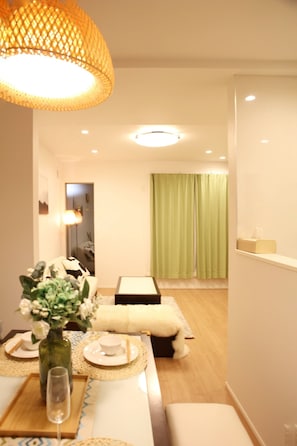 Dining - Ikebukuro House (Tokyo)