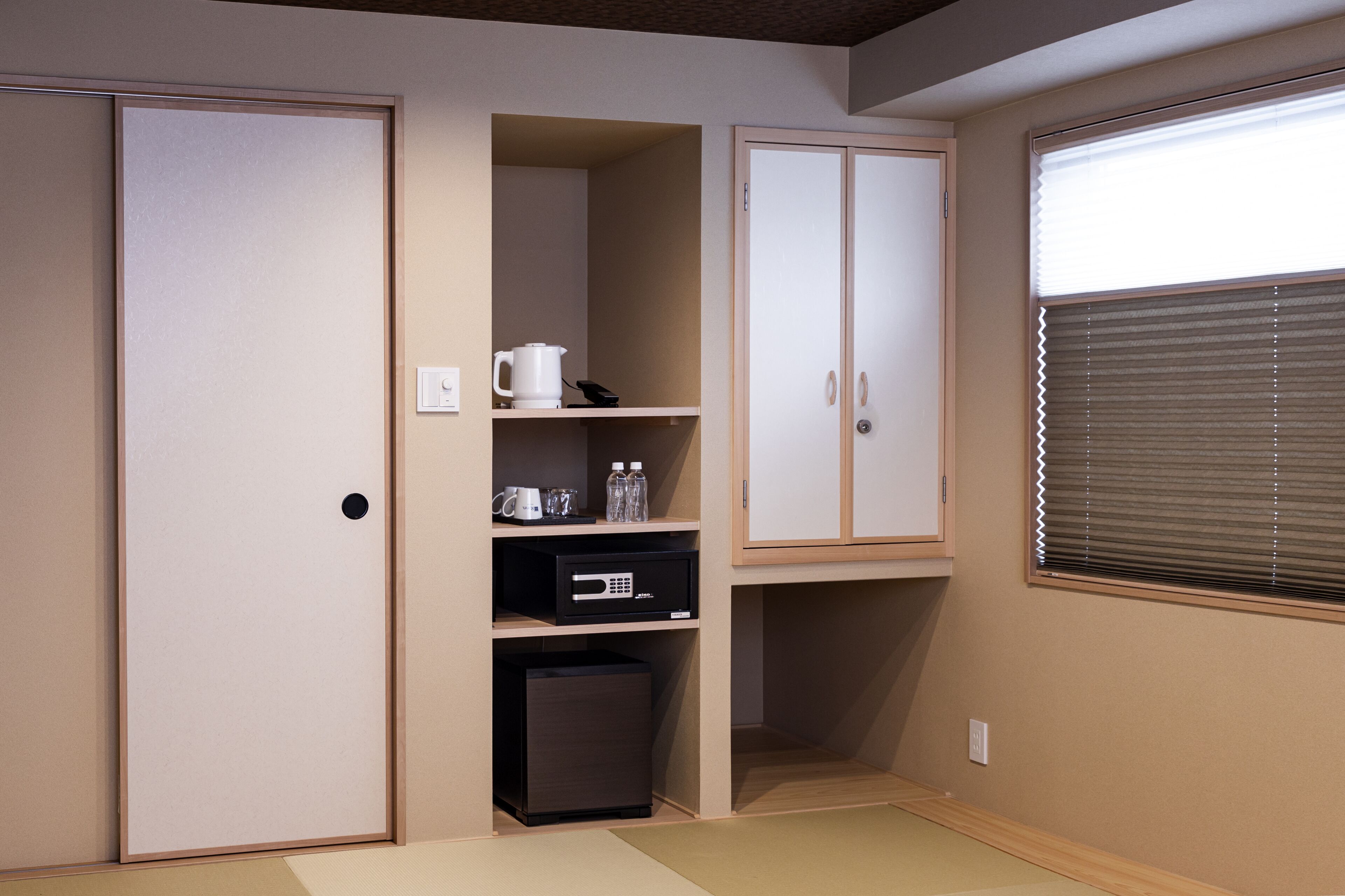 标准双床房 (Tatami) | 羽绒被、办公桌、免费 WiFi、床单