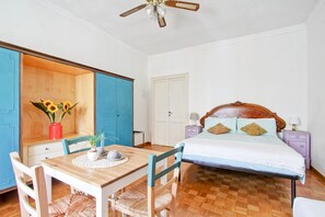 5 bedrooms, WiFi - BigFamilyFlats - Spanish Steps appartment - max 11 people  (Roma)