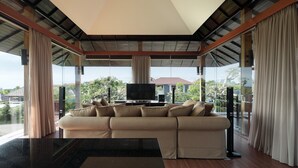 Unclassified image, 4 of 24, button - Kailani Villa (Pecatu)