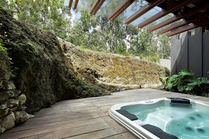 Bain à remous extérieur