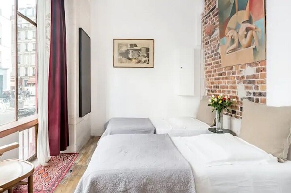 2 chambres, fer et planche à repasser, lit parapluie, Wi-Fi