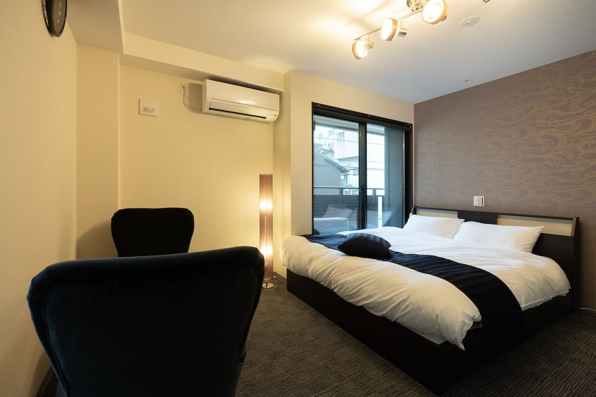 1 bedroom, desk, laptop workspace, free WiFi