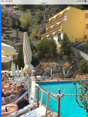 Piscine extérieure, piscine chauffée