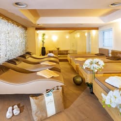 Couples treatment room(s), steam room, body treatments