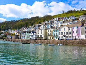 Exterior - Apartment in 19th-century Building With Communal Garden in Dartmouth (Dartmouth)