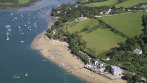 Unclassified image, 2 of 12, button - Beautiful Holiday Home in Kingsbridge With Garden (Kingsbridge)