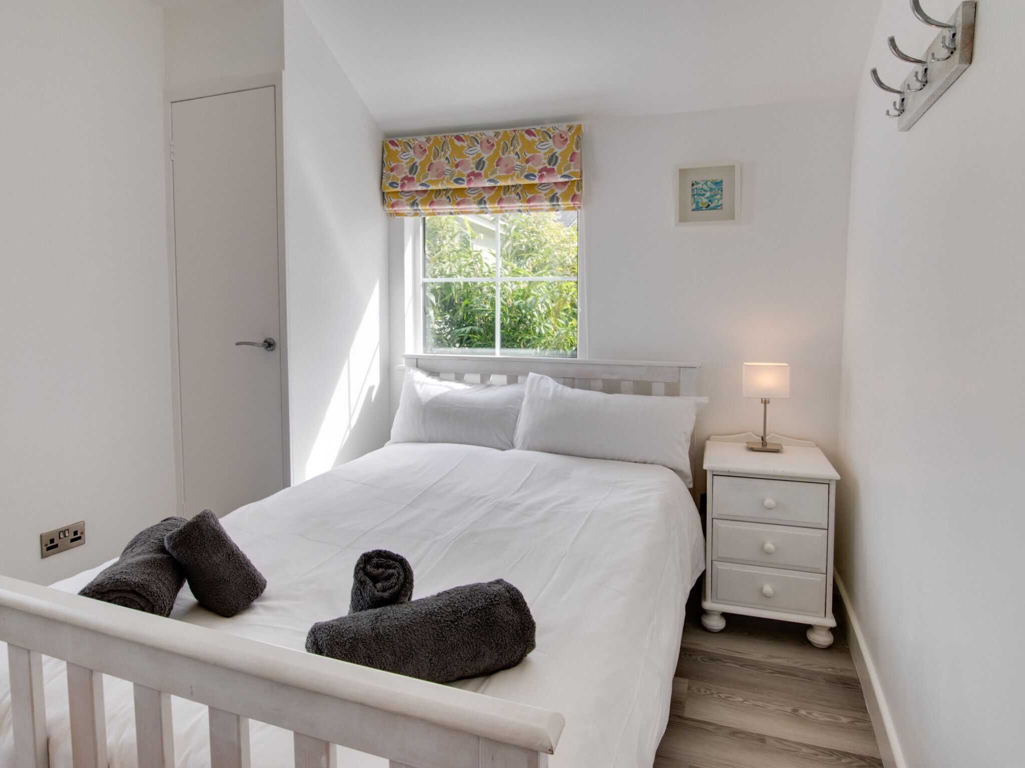 House | 2 bedrooms, individually furnished, bed sheets