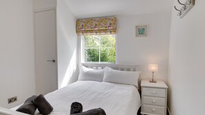 Unclassified image, 4 of 12, button - Beautiful Holiday Home in Kingsbridge With Garden (Kingsbridge)