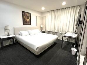 3 bedrooms, iron/ironing board, travel crib, free WiFi
