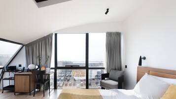 Signature Suite | Literie de qualité supérieure, surmatelas, minibar