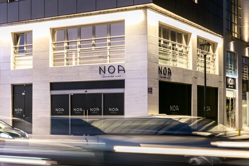 Noa Hotel