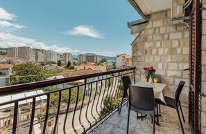 Standard Triple Room, Sea View | Terrace/patio