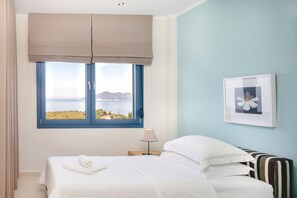 5 bedrooms, in-room safe, iron/ironing board, travel cot