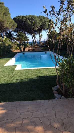 Pool - CAPITANA 8 Bedroom Villa with Direct Access to the Beach and Vast Garden (Capitana)