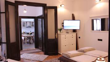 2 bedrooms, iron/ironing board, WiFi, bed sheets