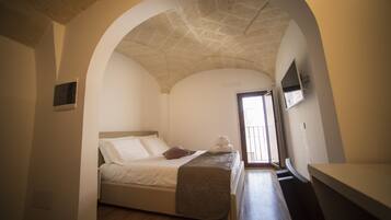 Quarto casal standard | 1 quarto, roupas de cama premium, edredons de pluma