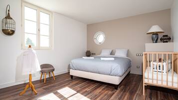 Chambre Double Confort, vue fleuve | Rideaux occultants, chambres insonorisées, Wi-Fi gratuit, draps fournis