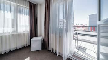 Quarto casal ou duplo, 1 quarto, sacada | Escrivaninha, Wi-Fi de cortesia