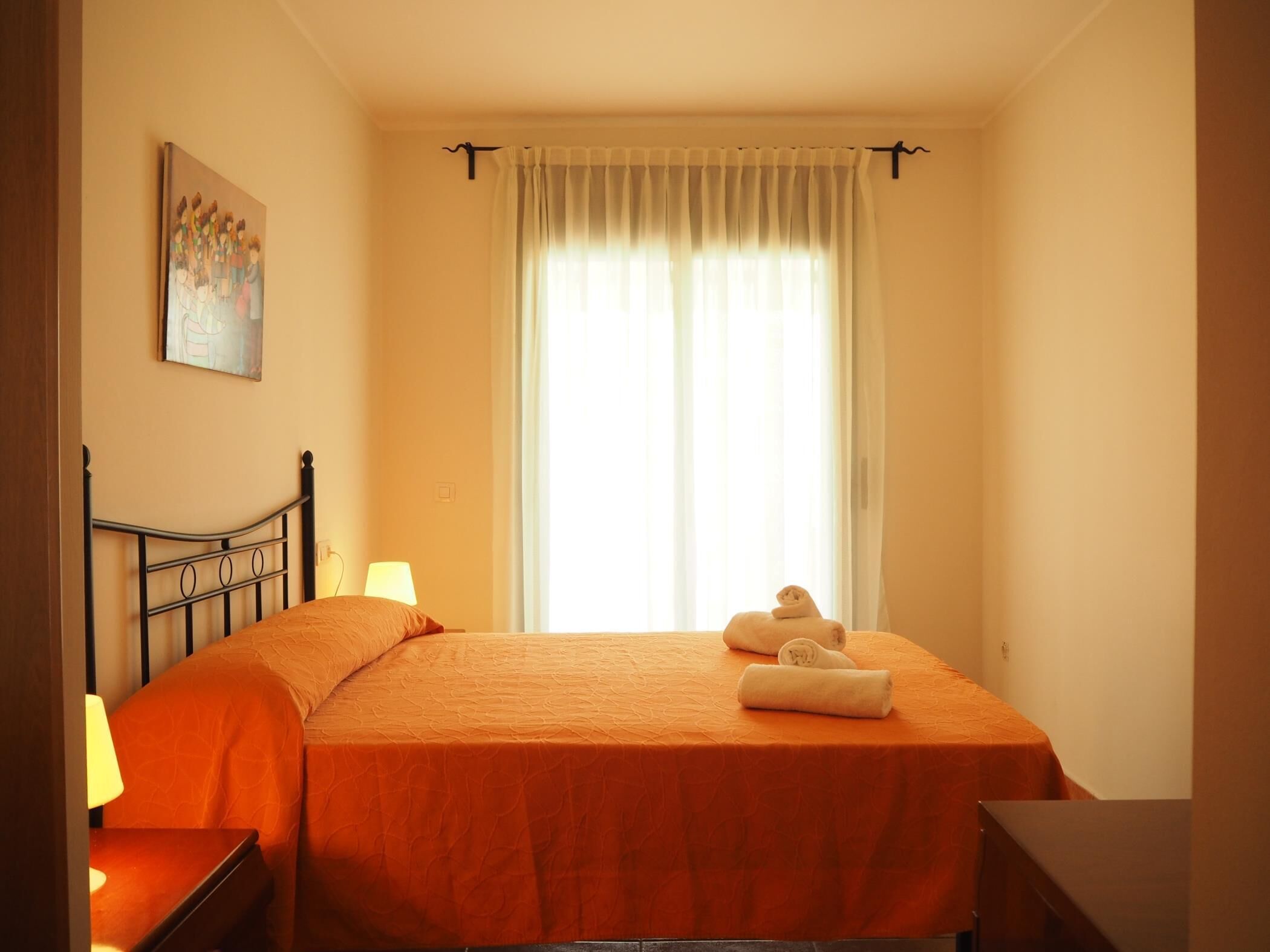 3 chambres, fer et planche à repasser, accès Internet, draps fournis