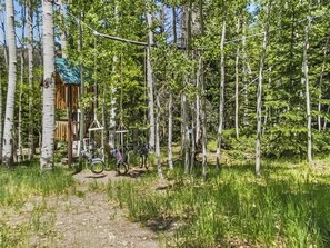 Property grounds - Quakie Lake Retreat, Mountain cabin 5 bd 3 bth Heart of Dixie National Forest (Panguitch)