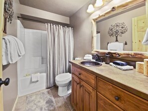 Hair dryer, towels - Quakie Lake Retreat, Mountain cabin 5 bd 3 bth Heart of Dixie National Forest (Panguitch)