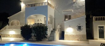 Casa Verde, cozy holiday home with private heated pool in Javea