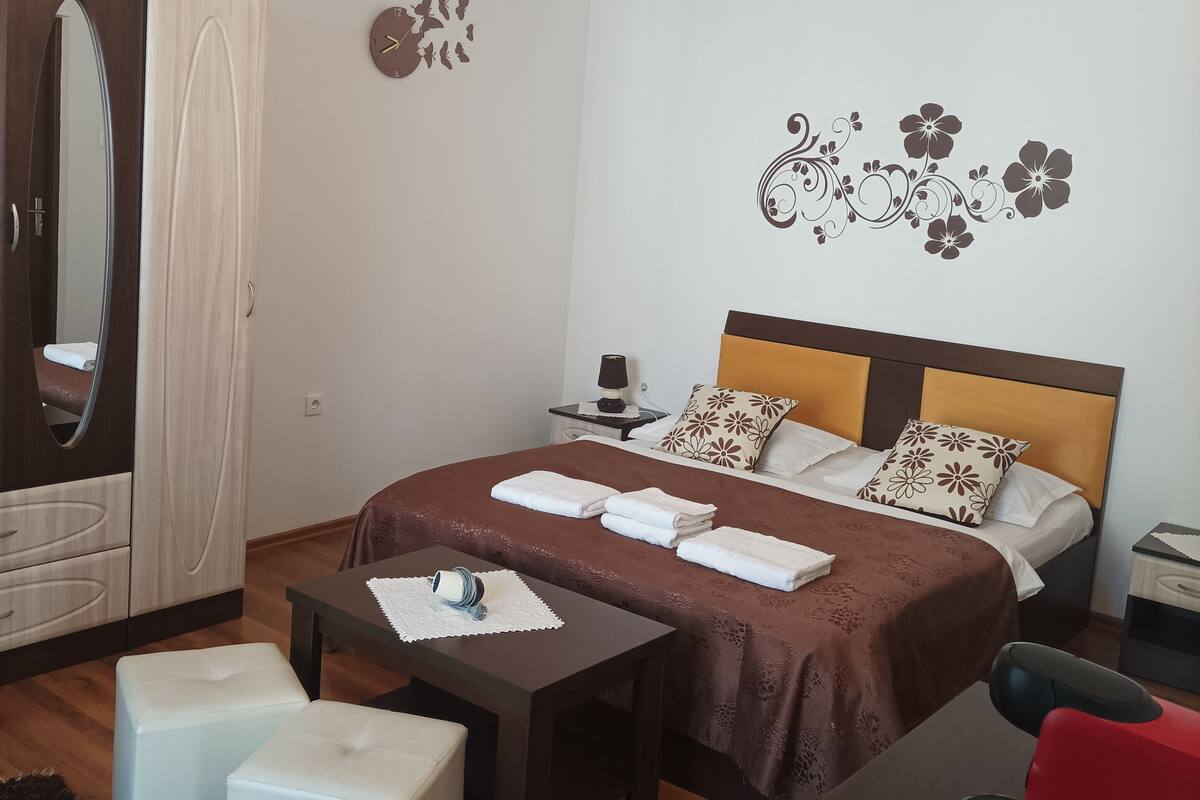 Habitación doble Deluxe, 1 cama Queen size, vista a la montaña | Exterior
