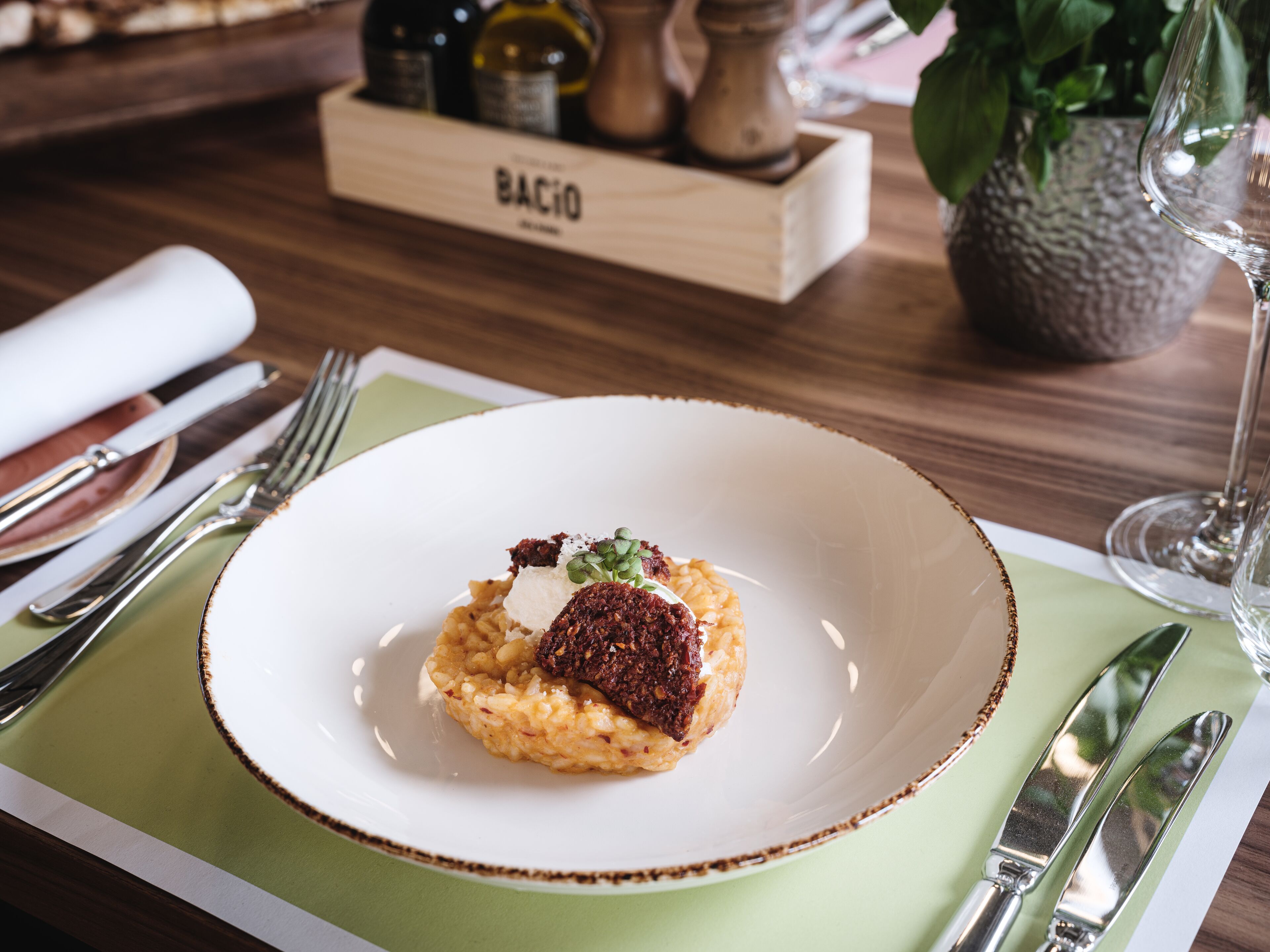 breakfast, lunch, dinner served; italian cuisine