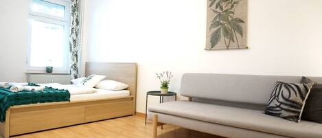 1 chambre, fer et planche à repasser, Wi-Fi gratuit, draps fournis