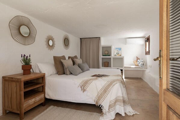 3 chambres, fer et planche à repasser, Wi-Fi gratuit