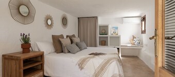 Stuning views´s villa with pool close to beach and Ibiza