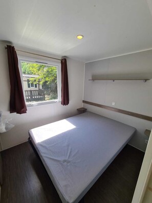 3 bedrooms, WiFi - Air-conditioned mobile home agde (Agde)