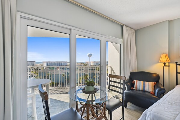 Studio | Strykejern/-brett og wi-fi (inkludert)