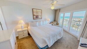 Condo, 2 Bedrooms | 2 bilik tidur, seterika/papan seterika, Wi-fi percuma 