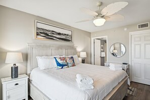 Condo, 2 Bedrooms