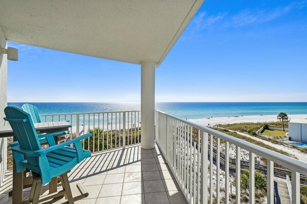 Property grounds - Seacrest 501AB is a Gulf Front 3 BR on Okaloosa Island by RedAwning (Fort Walton Beach)