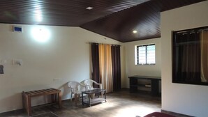 Standard Room | Living area - Goldeer Haven (Joida)