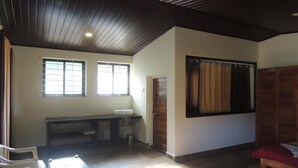Standard Room - Goldeer Haven (Joida)