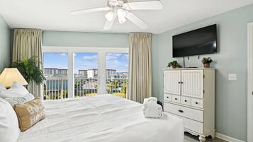 2 bedrooms, iron/ironing board, free WiFi