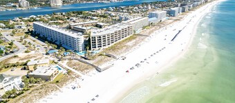 Seacrest 511 is a Gulf side 2 BR on Okaloosa Island by RedAwning