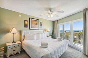 Condo, 2 phòng ngủ | 2 phòng ngủ, bàn ủi/dụng cụ ủi quần áo