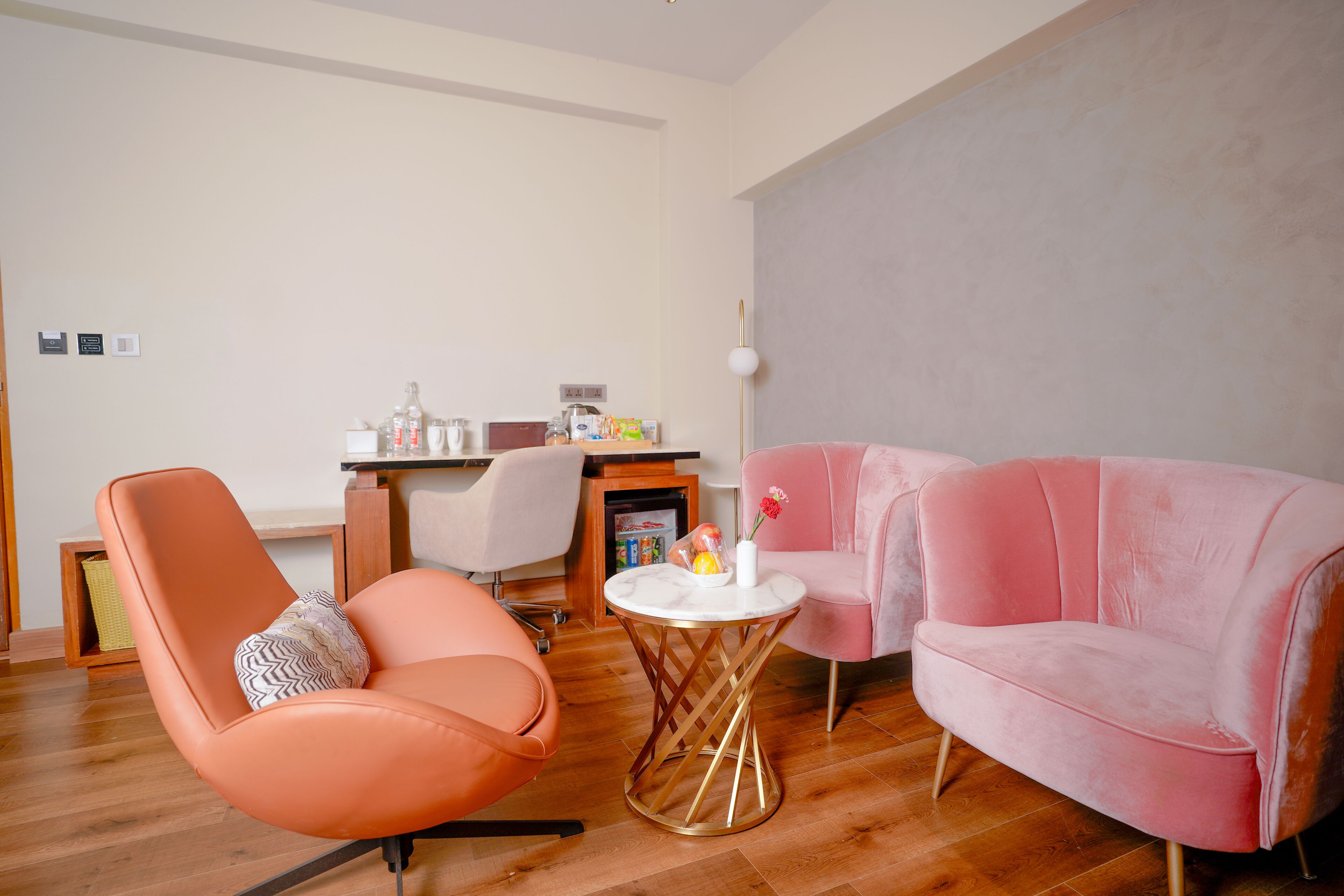 junior suite, 1 bedroom | 1 bedroom, desk, laptop workspace, blackout curtains