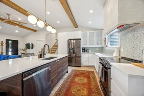 Fridge, microwave, oven, stovetop - Spacious 4BR Family Getaway – Deck & Relaxation (West Chester)