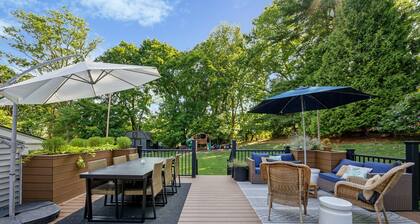 Modern Mid-Century Family Retreat