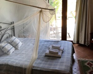 2 chambres, fer et planche à repasser, lit parapluie, Wi-Fi