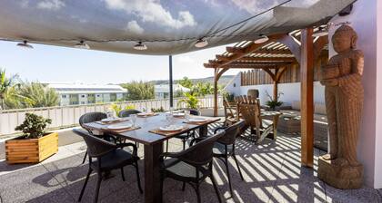 Rooftop - magnificent penthouse near the lagoon at L'Hermitage-Les-Bains